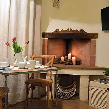 Mare Old Town Center Gæstehus 4*