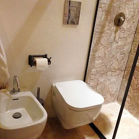 בית הארחה Mare Old Town Center 4*